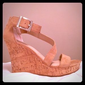Charles David Leanna Strappy Wedge Sandals